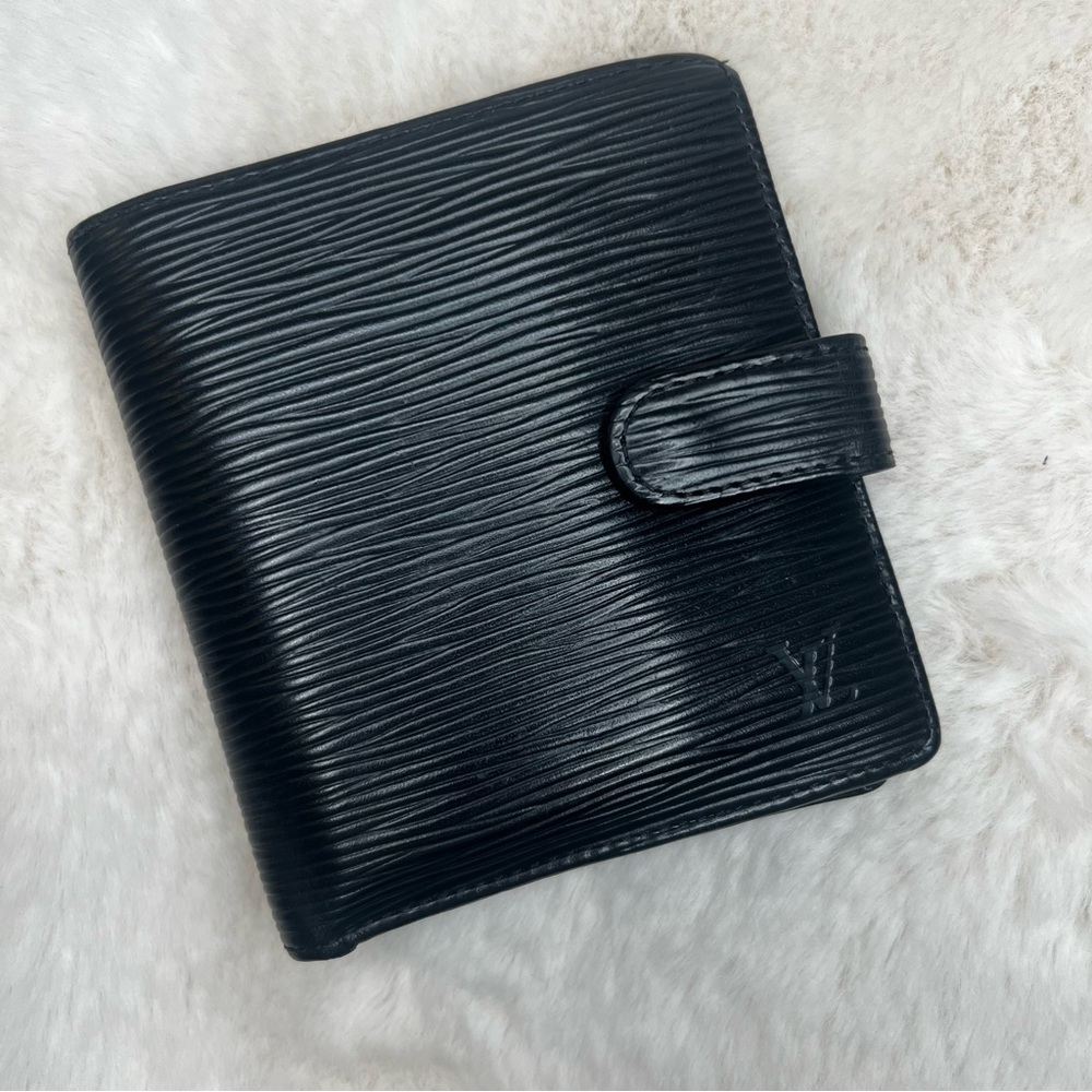 Black Louis Vuitton Men’s Wallet